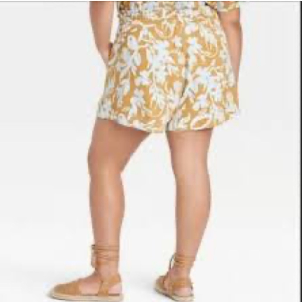 Ava & Viv High Waist Floral Shorts in Mustard and Light Blue - Picture 3 of 11